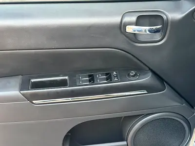 2011 JEEP COMPASS — миниатюра 16