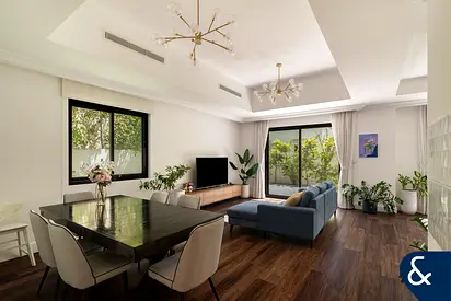 Vacant on Transfer | Close To Park | Exclusive