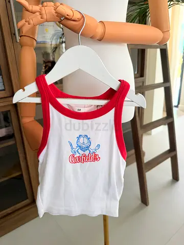H&M girl t-shirt size8-10