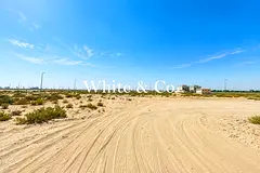 Freehold | G+4 | Can build 20 Apartments