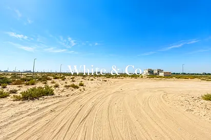 Freehold | G+4 | Can build 20 Apartments
