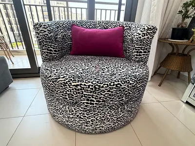 Custom-made Round Leopard Print Accent Chair with Cushion