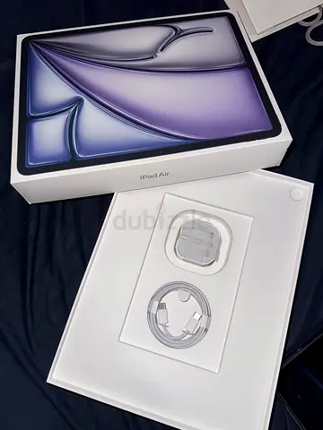 Apple iPad Air 13 Inch (boxed) with charger and cable - 256GB - M4