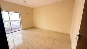 NEAR TO SALAH AL DIN METRO 2BHK SPLIT AC SPACIOUS 100K IN 4 CHEQUES