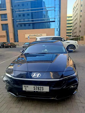2025 Hyundai Elantra Smart GCC Specs Lady Driven