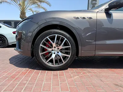 صورة 7 لـ 2020 Maserati LEVANTE