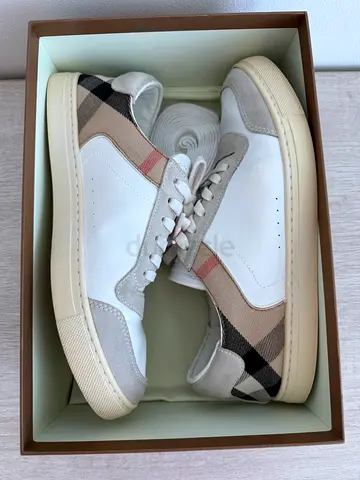 Burberry sneakers