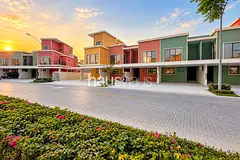 Single Row | Close To Lagoons | Negotiable