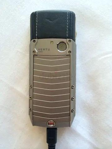 Vertu Ascent X Black Titanium – Original Made in UK