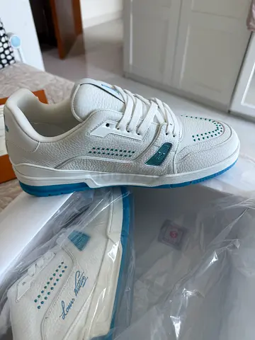 Louis vuitton shoe