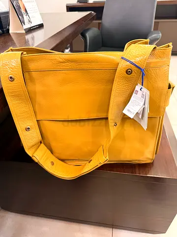 Burberry Yellow leather tote bag - unused with tags