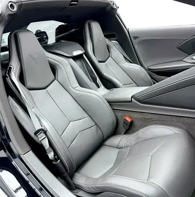 2025 Chevrolet CORVETTE — миниатюра 16