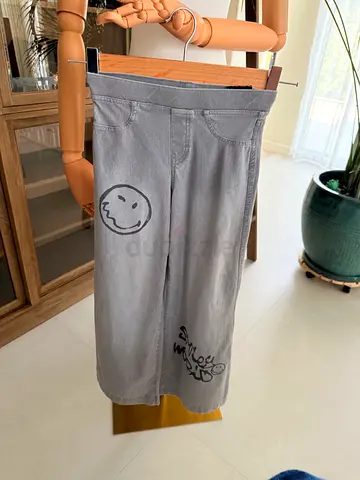 H&M girl jeans size8-9