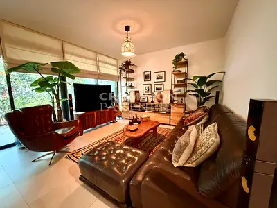 Prime 3BR+M | Luxurious | Upgraded & Furnished