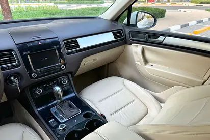 2016 Volkswagen TOUAREG 缩略图 11