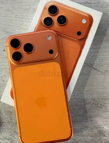 Apple iPhone 17 Pro (256GB) – Cosmic Orange warranty till 09/10/26 battery 92%