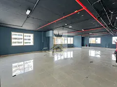 30 days free | Parking free | Spacious | unique layout | Bright | Prime Location