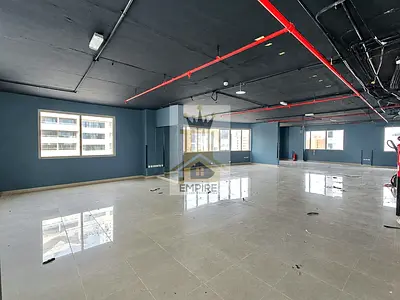 30 days free | Parking free | Spacious | unique layout | Bright | Prime Location