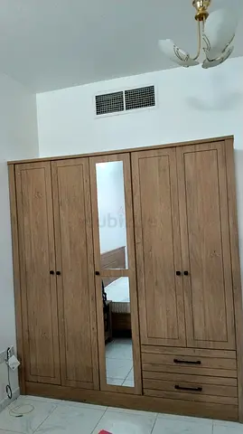5 Door Wooden Wardrobe - Urgent Moving - Sale Dubai
