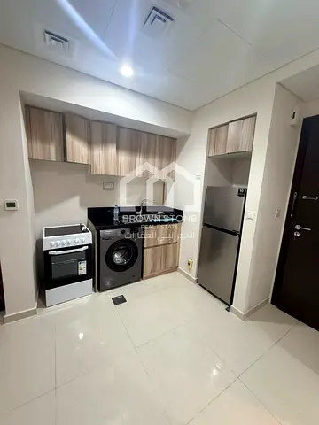 BRIGHT ONE BEDROOM | FURNISHED |LAGOON VIEW
