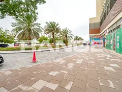 High Visibility Retail | Spacious Layout | Vacant