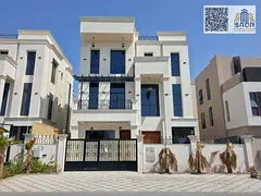 A luxury villa featuring a swimming pool and built-in wardrobes. High-quality finishing.