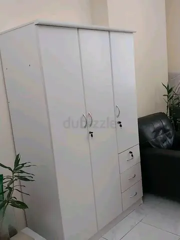Brand new 3door wardrobe white colour