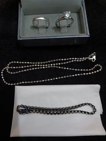 Silver 925. Silver necklace.silver 2 rings with zircon stone. Silver bracelet with onyx stone.