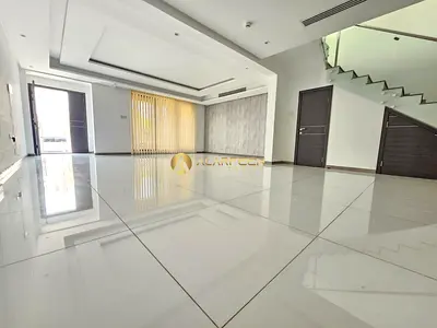 G +2 | Close Kitchen | Elevator | Near to Entrance