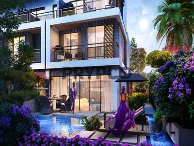 Luxury 4BR Townhouse | Spacious Layout | Private Garden