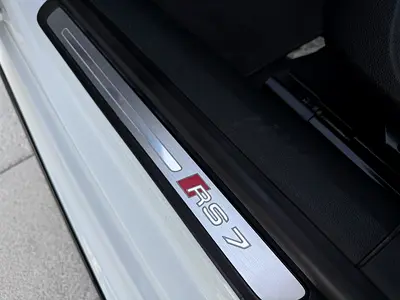 2016 AUDI RS7 缩略图 14