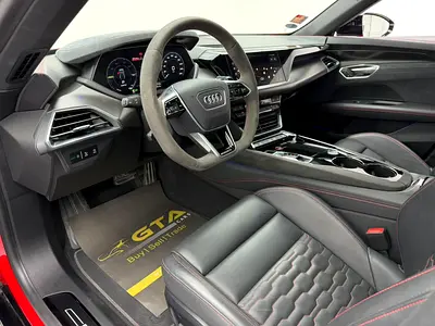 2022 AUDI E-TRON GT 照片 9