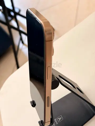 iPhone 16 Pro Gold 512GB - Perfect Condition, Unlocked