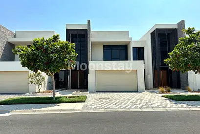 Private Pool | Luxury Unit | Ready To Move