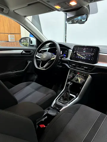 2023 Volkswagen T-ROC — миниатюра 16