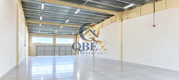 Commercial Warehouse Space Designed for Organized Inventory and Operational Efficiency