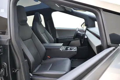 2025 Tesla CYBERTRUCK — миниатюра 15