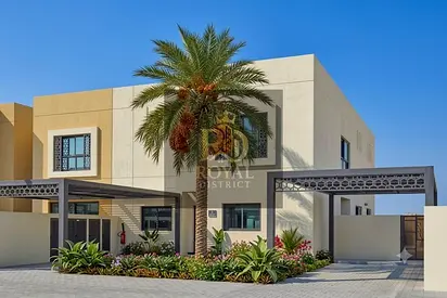 For sale at a bargain price: a 4-bedroom villa featuring a prime corner location and a custom design.