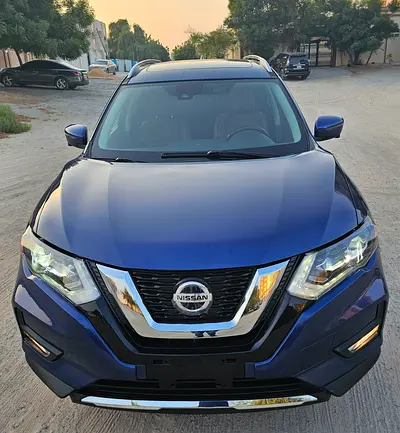 2017 Nissan ROGUE — фото 3