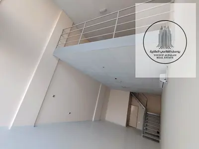 1,100 Sq Ft Showroom with Mezzanine & 9.5 KW – Industrial 2