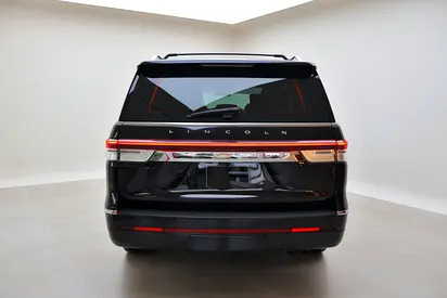 صورة 6 لـ 2023 Lincoln NAVIGATOR