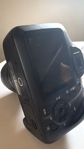 Canon EOS 4000D DSLR with 18-55mm Kit Lens - Used