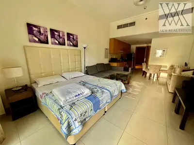 Furnished Studio | Lincoln Park A | Balcony & Pool View
