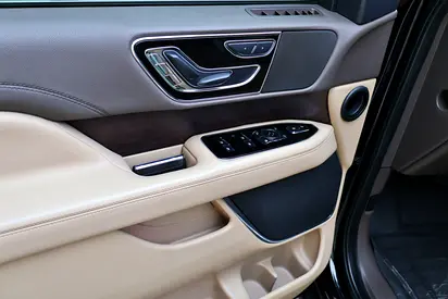 صورة مصغرة 14 لـ 2023 Lincoln NAVIGATOR