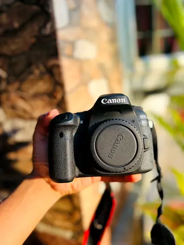 Canon EOS 80D + 2 Canon Lenses (50mm f/1.8 & 18–55mm) - Excellent Condition 📸