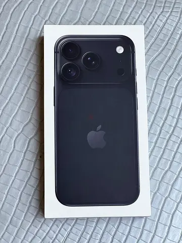 Apple iPhone (boxed) - Triple camera model, unused/boxed