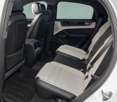 2024 Porsche CAYENNE — миниатюра 13
