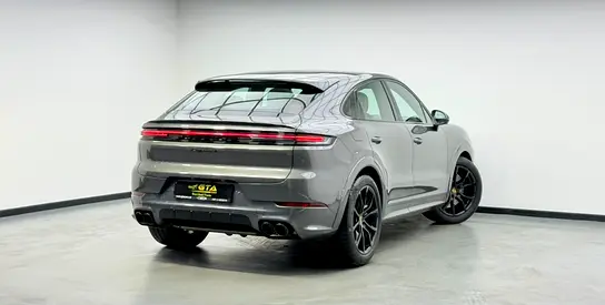 صورة 4 لـ 2025 Porsche CAYENNE