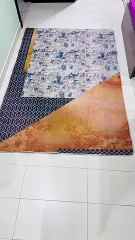 Modern geometric area rug - 1.5m x 2m, good condition