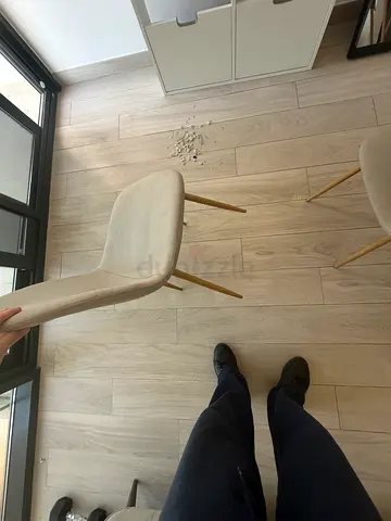 Set of 5 beige modern dining chairs with wooden legs